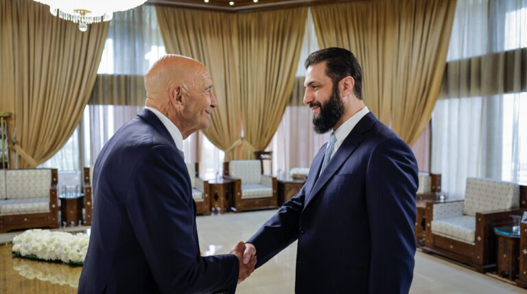 الشرع لبراك: وحدة سوريا أولًا