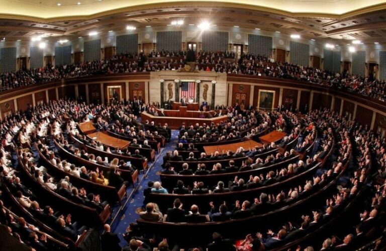 أزمة الميزانية تهدد الحكومة الأميركية!