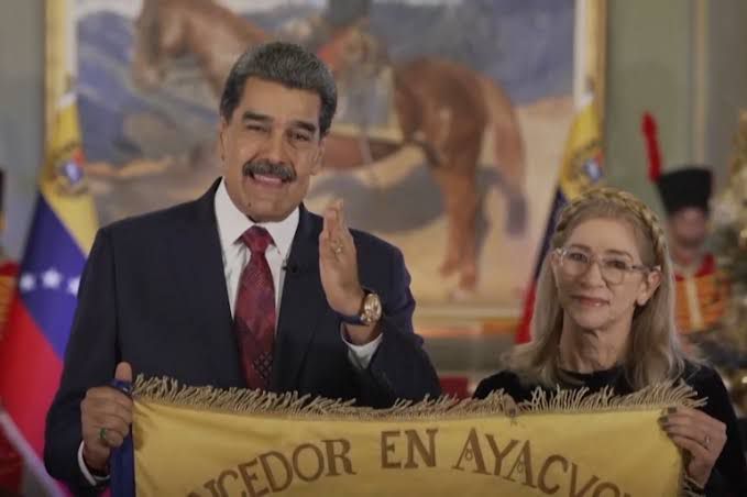 لقطات لمادورو وزوجته أثناء دخولهما مبنى مكافحة المخدرات في نيويورك (صور وفيديو)