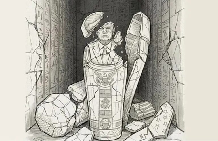 خامنئي يرد على ترامب: ستسقط مثل فرعون!