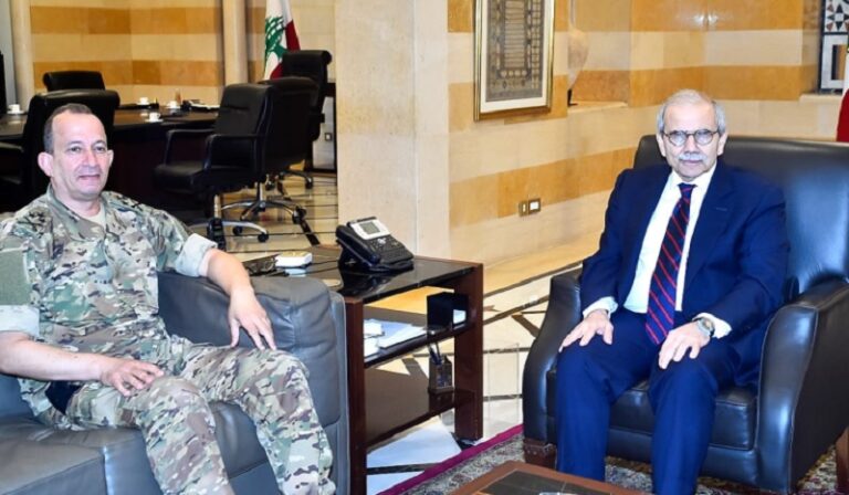 هيكل وسلام إلى برلين