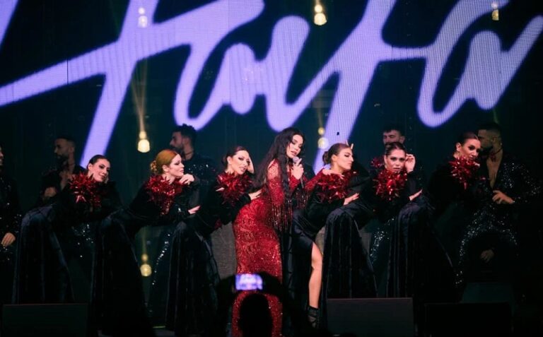 هيفاء وهبي تتألق بعيد الحب (صور)