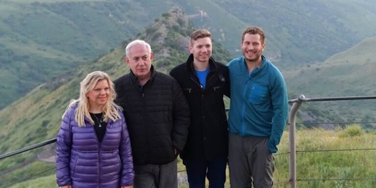 رئيس حرس نتنياهو السابق: نجل رئيس الحكومة ضرب والده.. وسارة “سارقة”