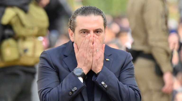 الحريري من أمام ضريح والده: لا سلاح إلا سلاح الدولة.. ونحن صوتكم في الاستحقاقات!