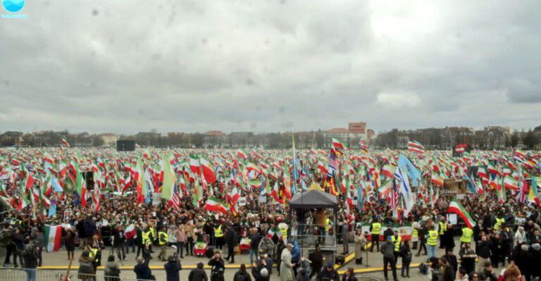تظاهرة حاشدة في ميونيخ ضد النظام الإيراني (فيديو)