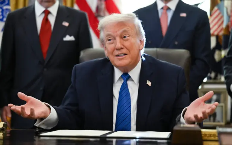 ترامب مستعد للقاء الخامنئي!