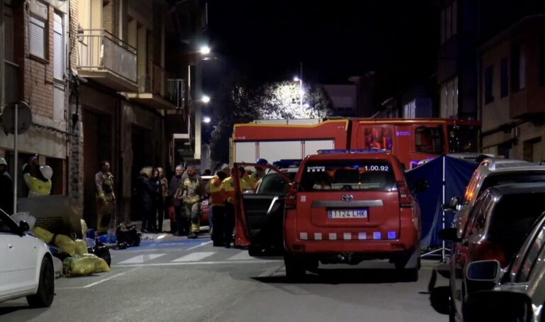 5 قتلى بحريق داخل مبنى في إسبانيا