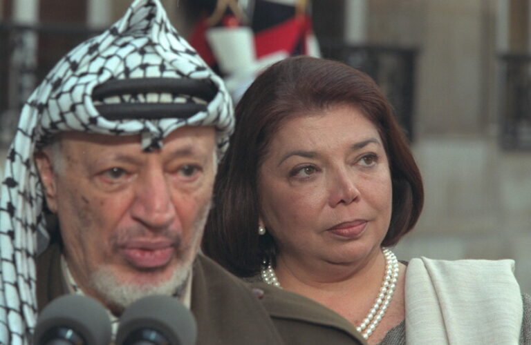 الدبلوماسية الفلسطينية ليلى شهيد تنهي حياتها!