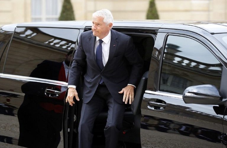 محاولة انتحار رئيس وزراء النرويج السابق بعد كشف صلته بـ إبستين!