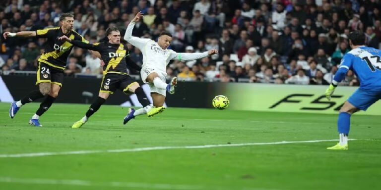 الدوري الإسباني لكرة القدم: ريال مدريد ينجو من فخ فاليكانو بهدف متأخر