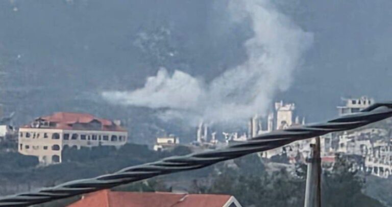 استهداف محيط جرافة في معروب (فيديو وصورة)