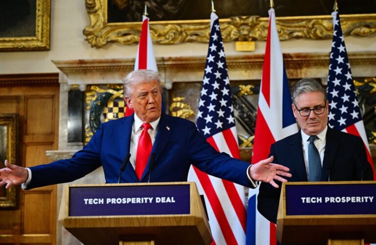 ستارمر يرفض تسهيل أي هجوم أميركي على إيران