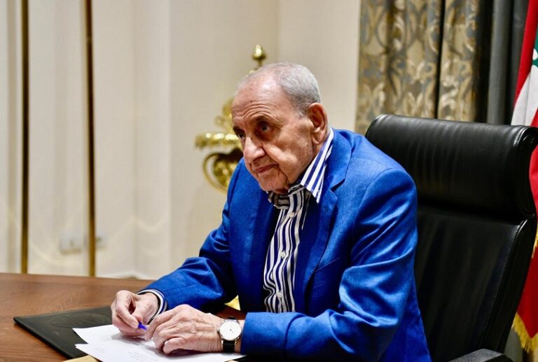 بري يعتذر عن تقبّل تهاني عيد الفطر