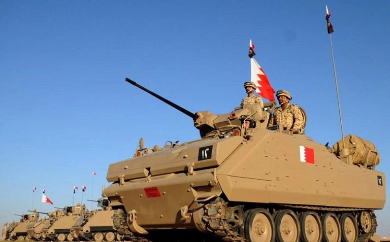 البحرين: اعترضنا 129 صاروخاً و215 مسيرة إيرانية