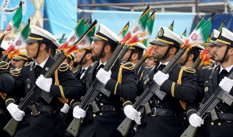 “الحرس الثوري” في ذكرى تأسيسه: جاهزون لمواجهة حاسمة وفورية