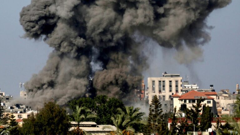 استهداف منشآت زراعية وبتروكيماوية في إيران