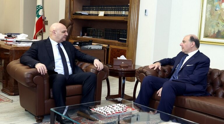 حاكم مصرف لبنان: نعتمد كل التدابير للحفاظ على الاستقرار النقدي