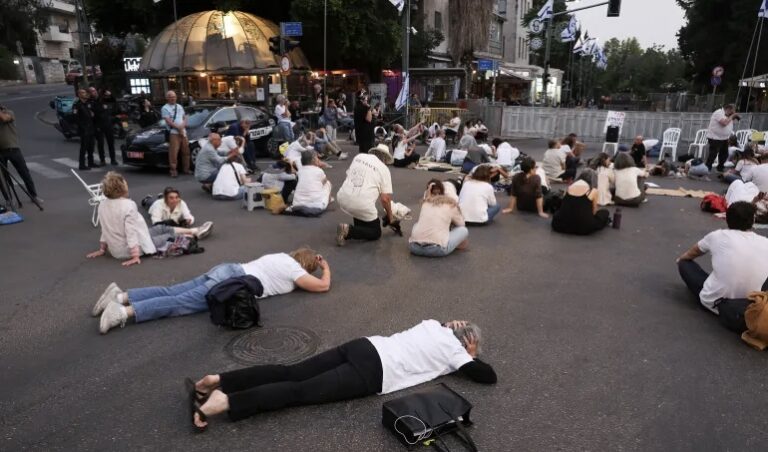 الصهاينة يطالبون بإنهاء الحرب مع لبنان (فيديو)