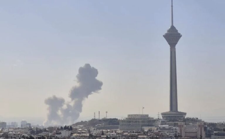 استهداف قاعدة جوية في إيران