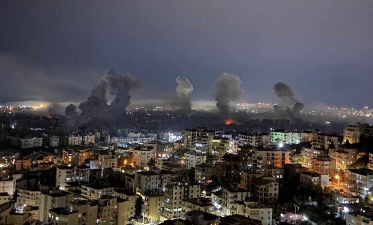 آثار الغارة على حارة حريك (فيديو)