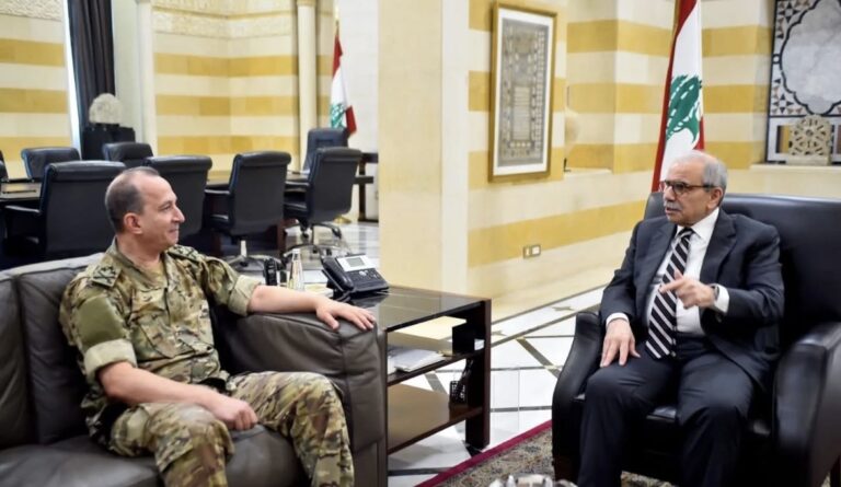 هل يعيد التاريخ نفسه؟