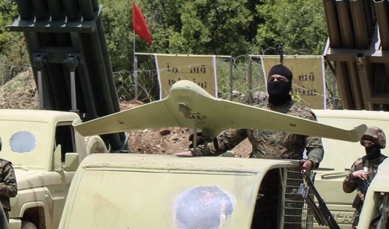 المقاومة تستهدف “ميركافا” وقوة للعدو