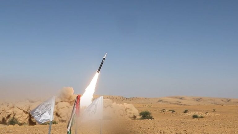 رشقة صواريخ إيرانية على الأراضي المحتلة