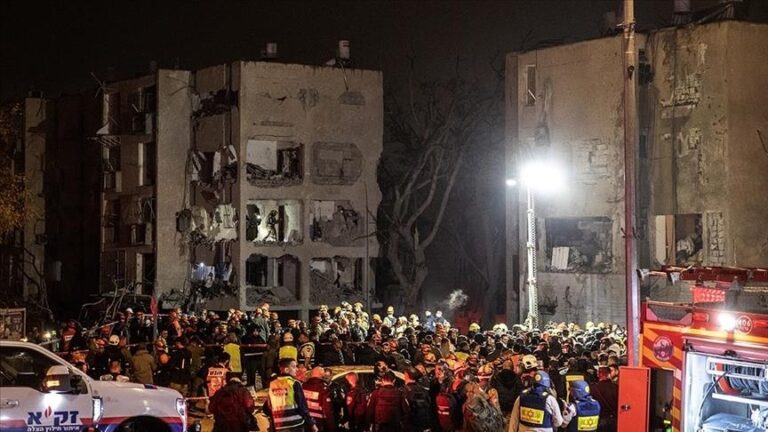 مستشفى “سوروكا” تستقبل 175 مصابًا من “ديمونا” و”عراد”