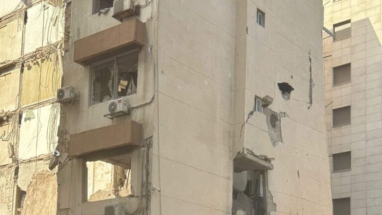 “إدارة الكوارث في بيروت”: مباشرة الفرق بالبحث عن المفقودة زهراء عبود