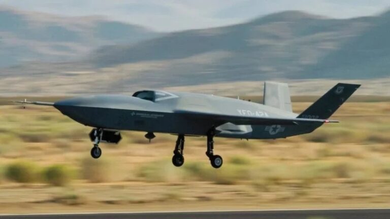 وصول طائرة أميركية إلى قاعدة في إسلام آباد؟