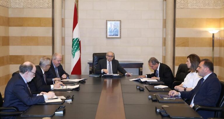 سلام يترأس اجتماعاً لتنسيق جهود الإغاثة والاستجابة