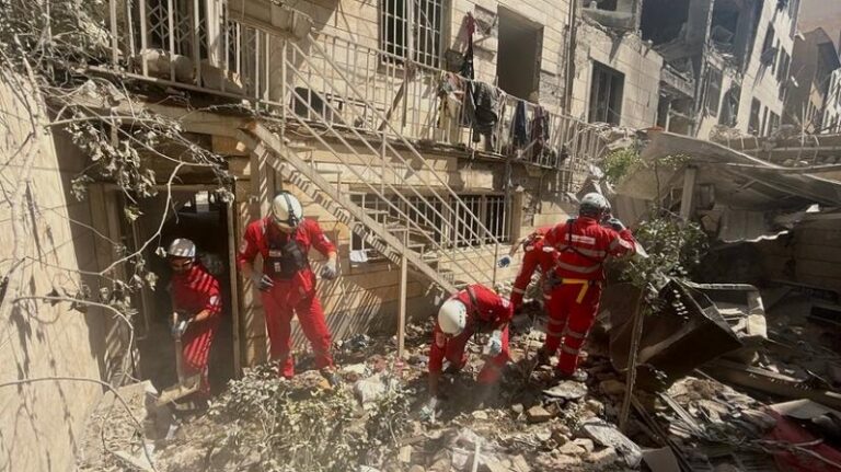 الهلال الأحمر الإيراني: مستودعنا في بوشهر تعرض لهجوم