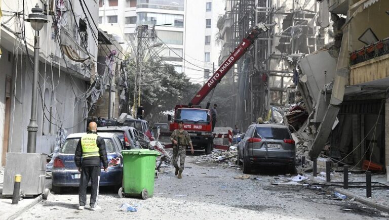 “الدفاع المدني”: لعدم التجمع قرب الأماكن المستهدفة