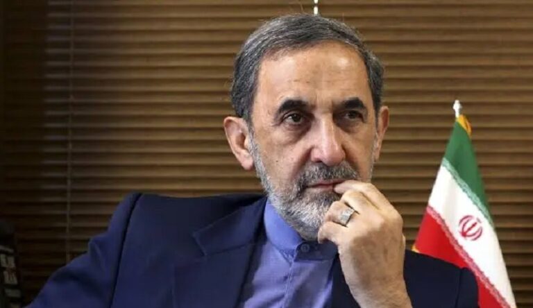 ولايتي لسلام: تجاهل دور المقاومة يهدّد استقرار لبنان