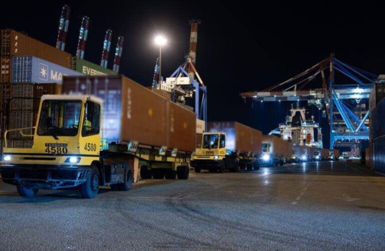 الاحتلال يعلن وصول شحنات ضخمة من الأسلحة الأميركية