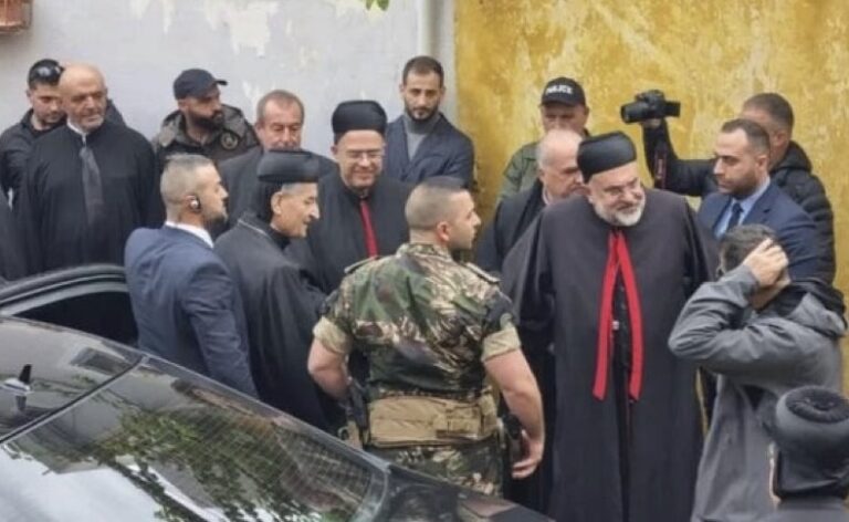 الراعي من كوكبا: باقون في أرضنا