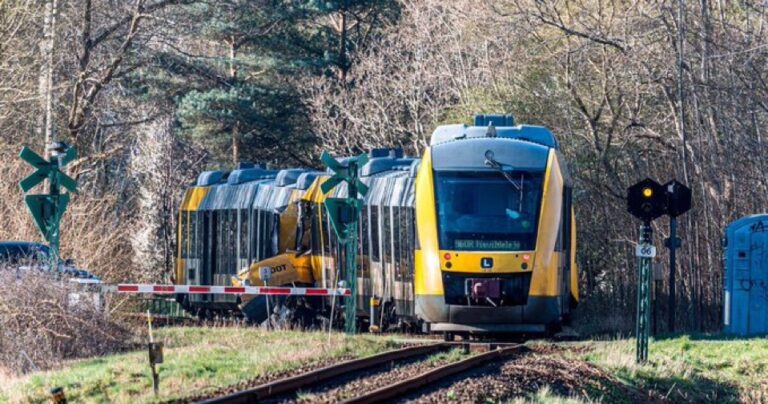 17 جريحاً بتصادم قطارين في الدنمارك (صور)