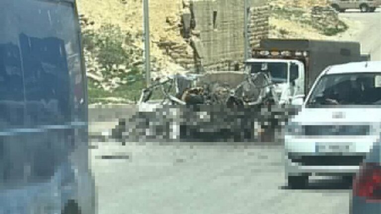 شهيد وجرحى باستهداف “فان” على طريق ضهر البيدر